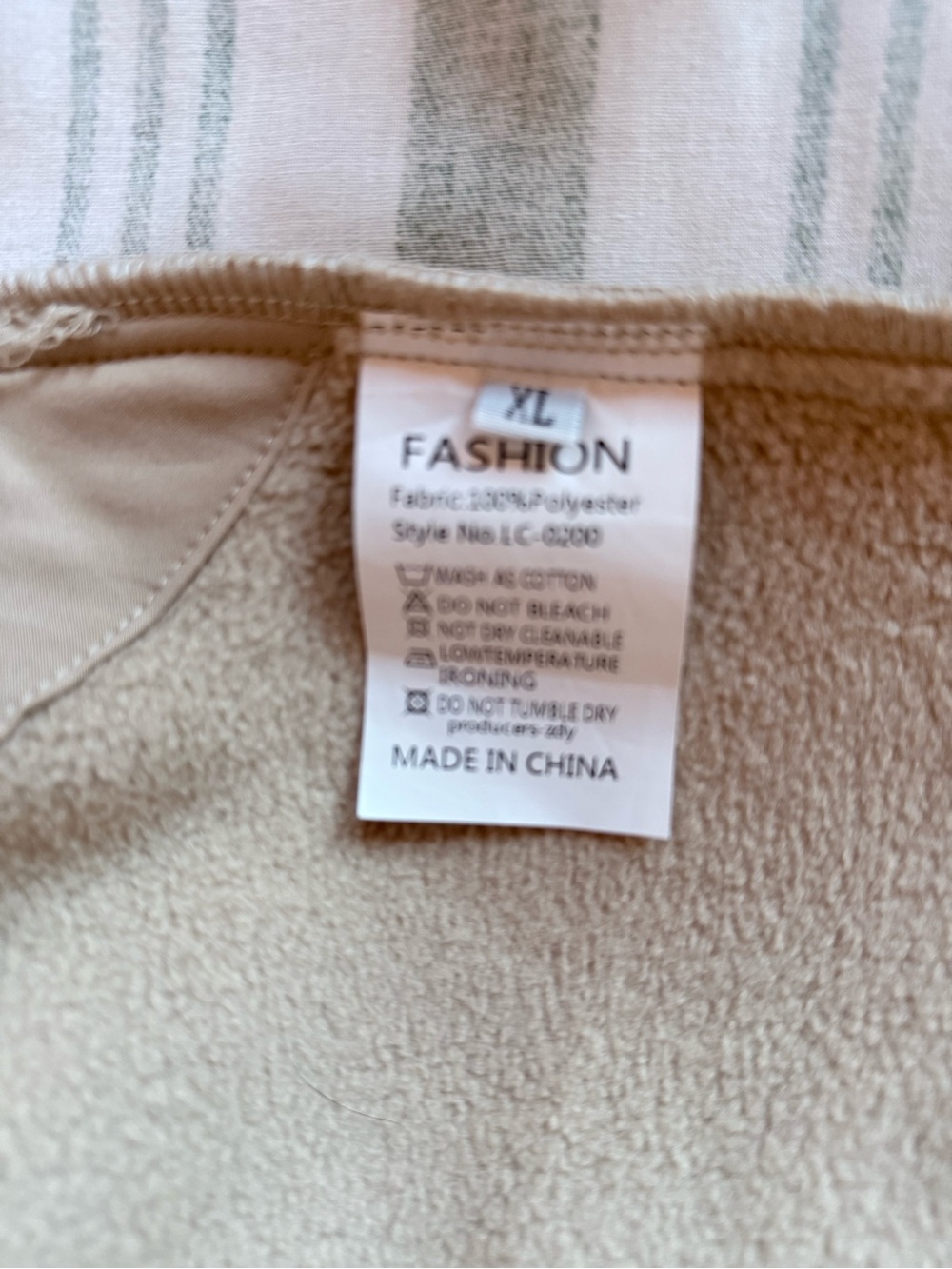 Cozy Taupe Sherpa Vest with Front Pockets - Picture 7 of 7